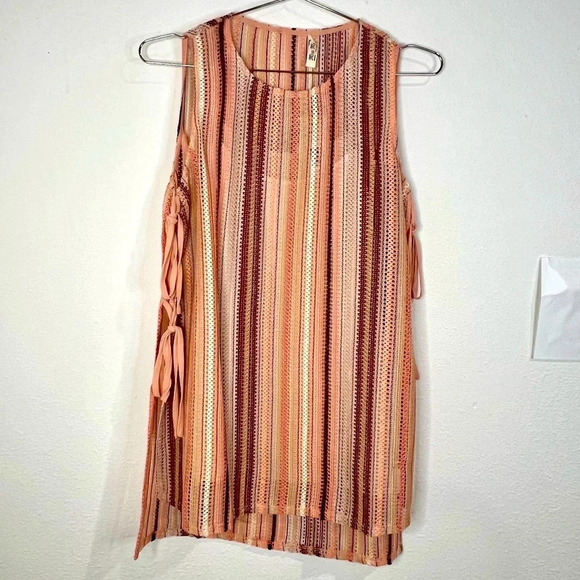 🆕 Miss Me Stitched Sleeveless Top with Tie Sides and Under Slip - Picture 1 of 13